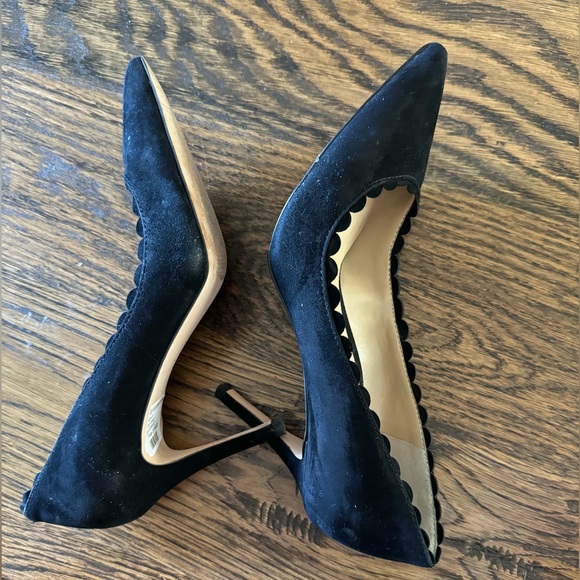 Ann Taylor- Mila scalloped suede pumps - Picture 2 of 6